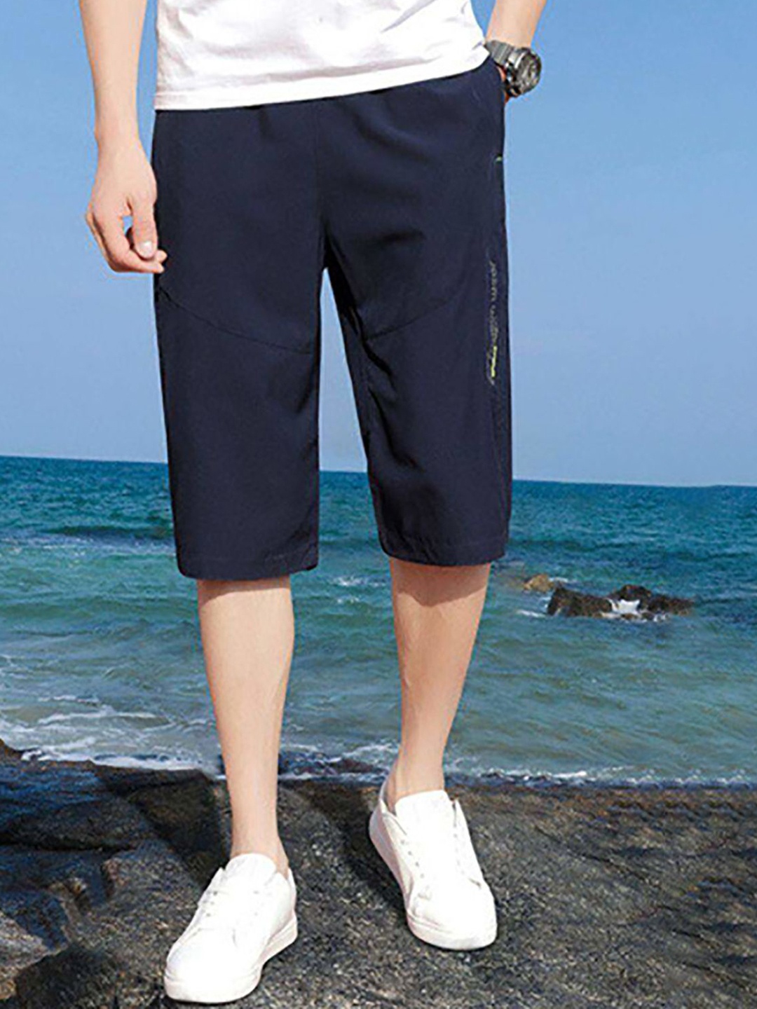 

StyleCast x Revolte Men Mid-Rise Regular Shorts, Navy blue