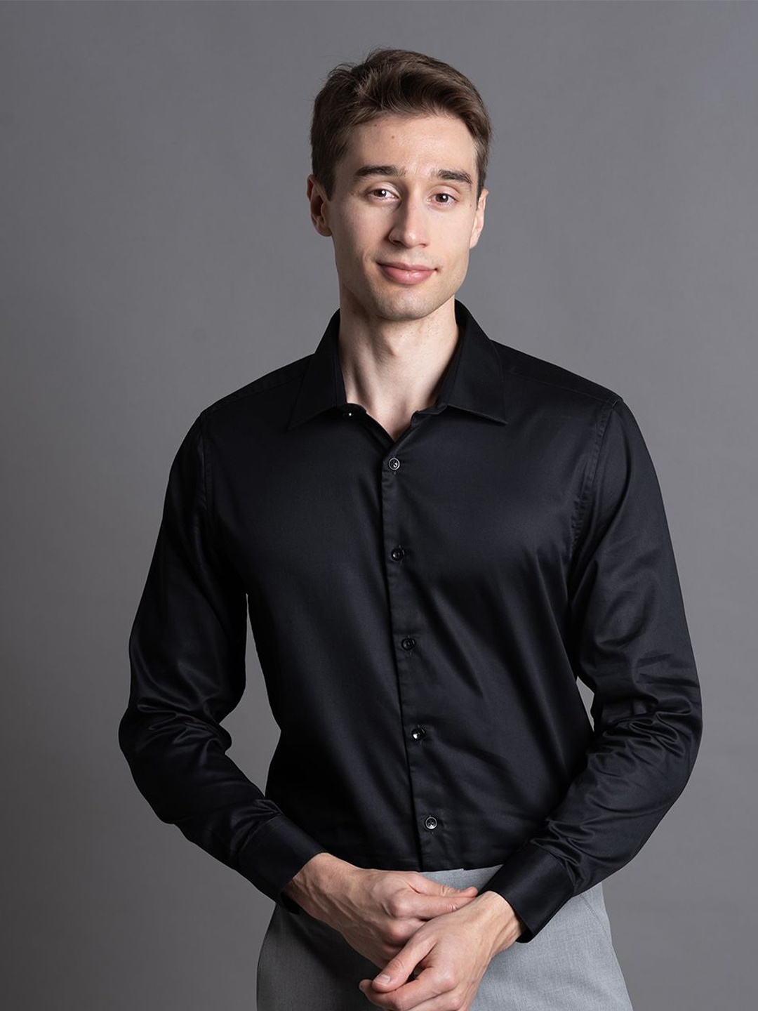 

ARISTOBRAT Men Spread Collar Solid Cotton Tailored Fit Casual Shirt, Black