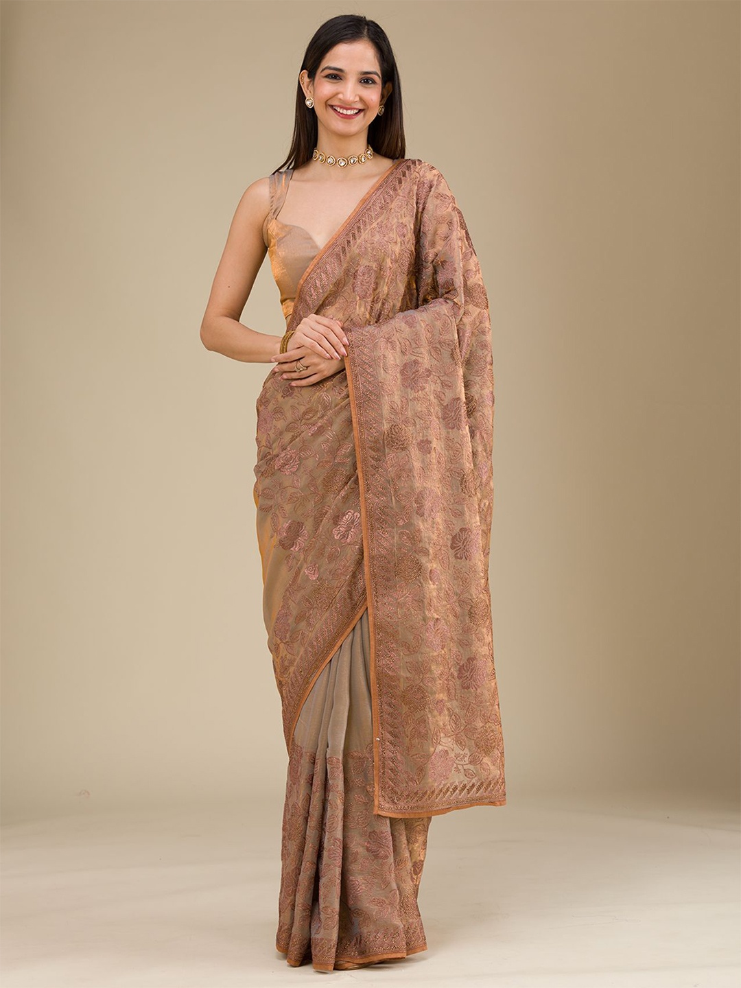 

Koskii Floral Embroidered Saree, Beige