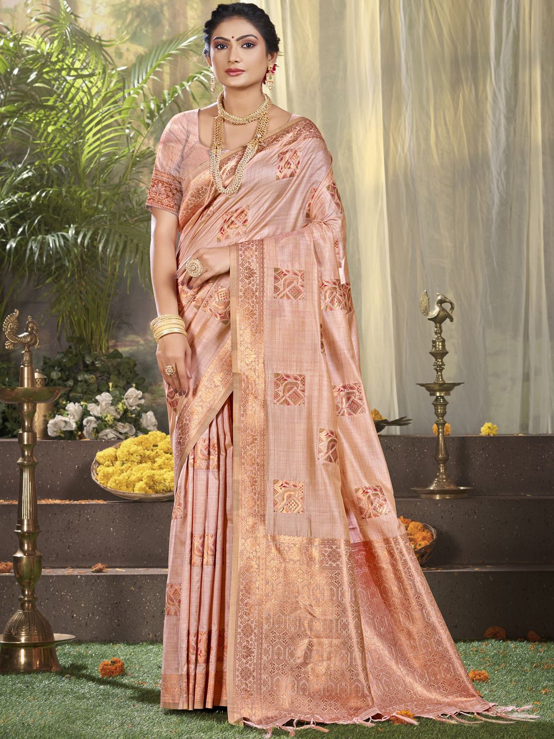 

SANGAM PRINTS Woven Design Zari Tussar Saree, Pink