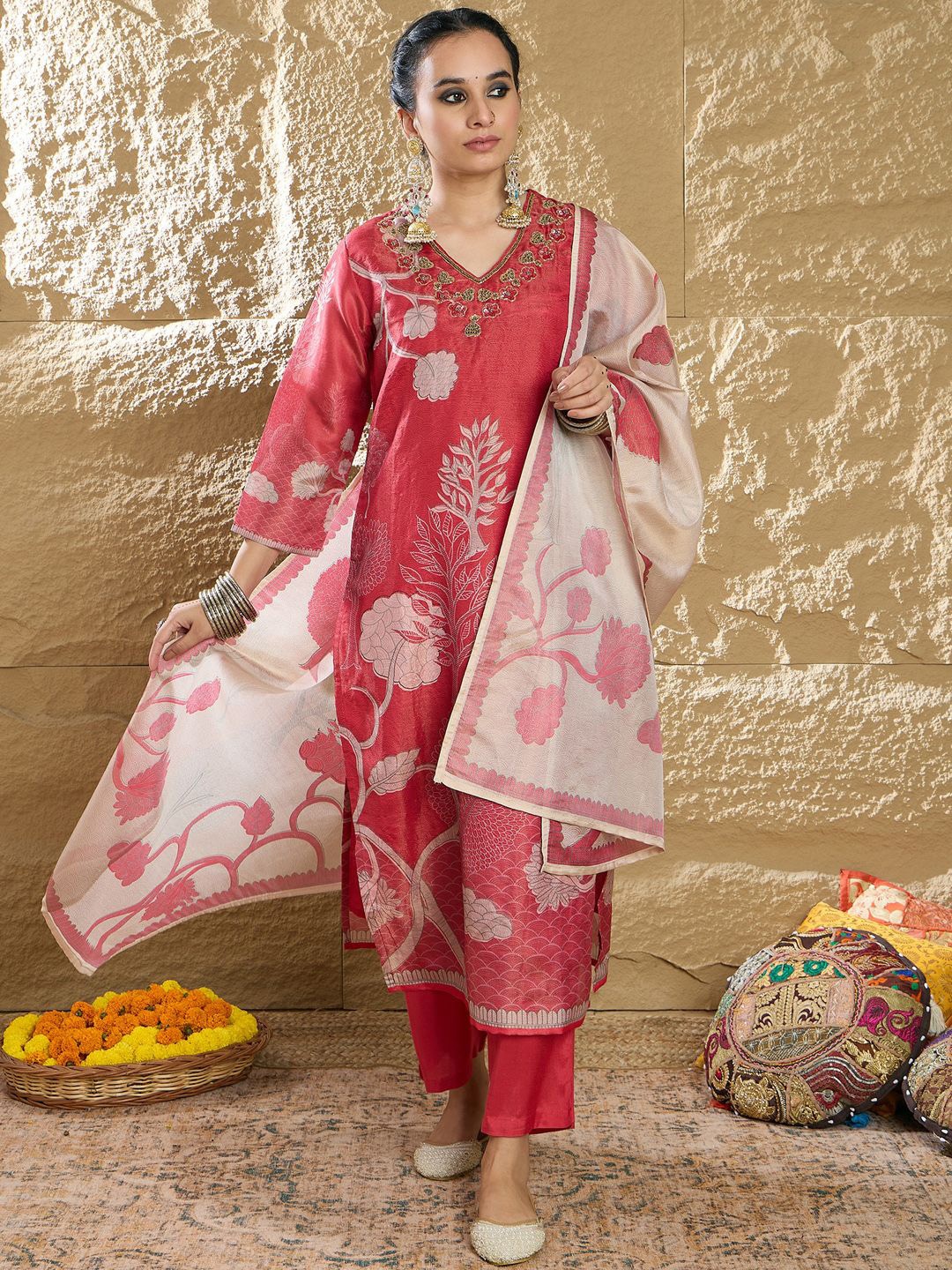 

Indo Era Women Floral Printed Regular Beads and Stones Kurta with Trousers & Dupatta, Red
