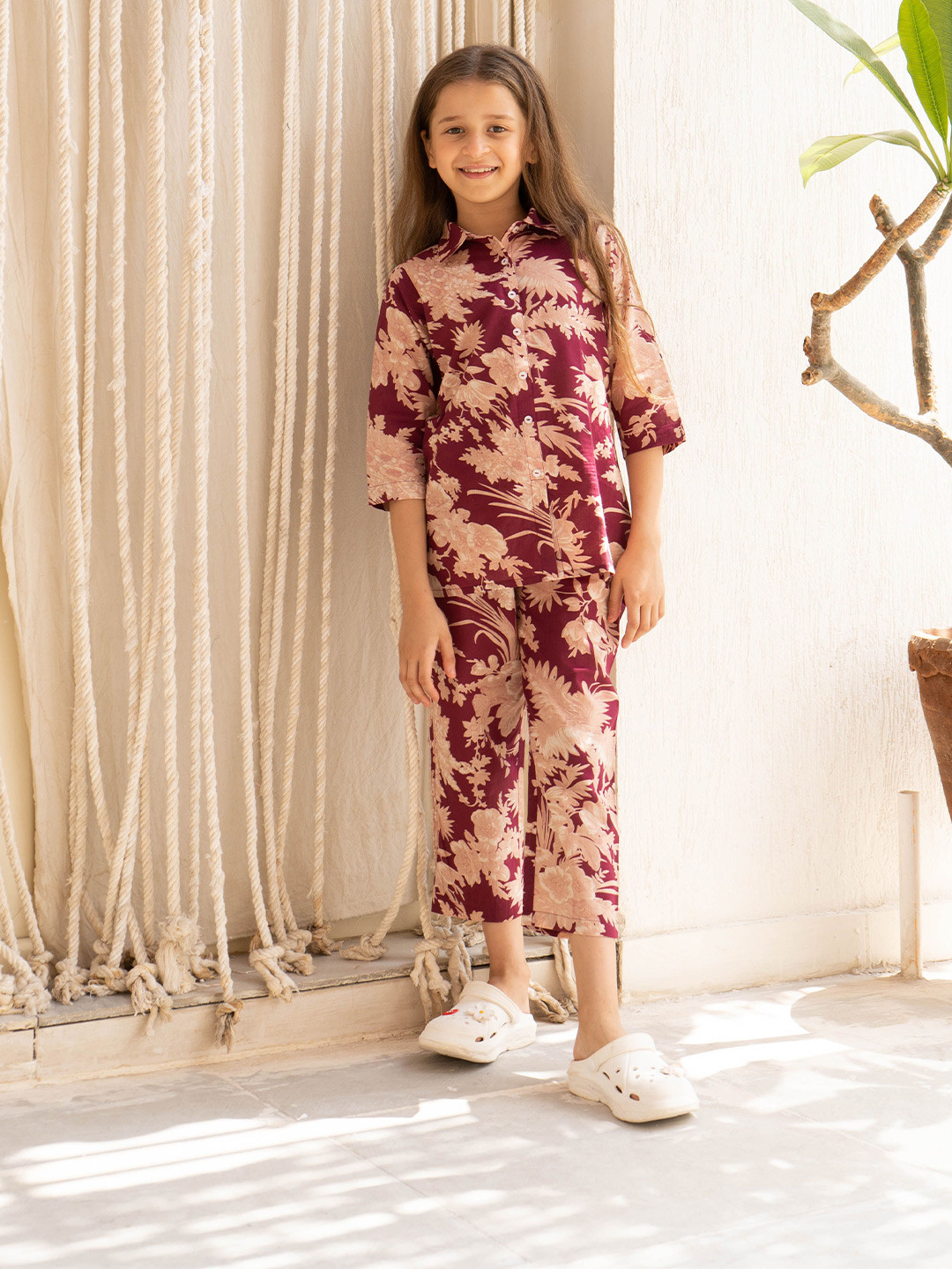 

SANSKRUTIHOMES Girls Printed Pure Cotton Shirt & Trouser Clothing Set, Maroon