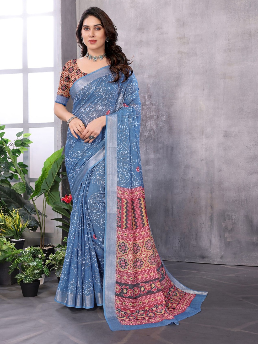 

vj fashion Ethnic Motifs Printed Woven Design Zari Saree, Turquoise blue