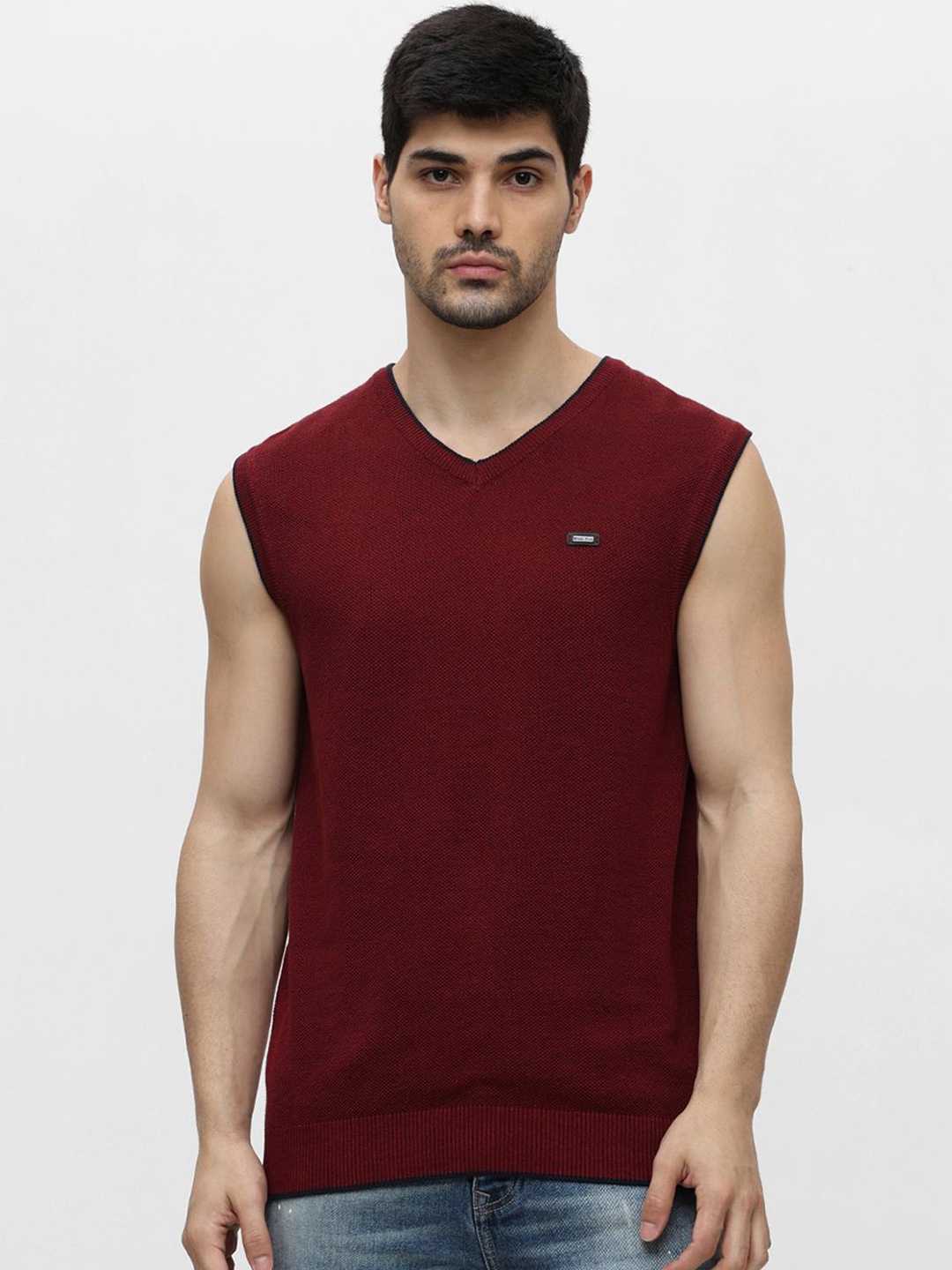 

Klub Fox Men Cotton Sleeveless Sweater Vest, Maroon