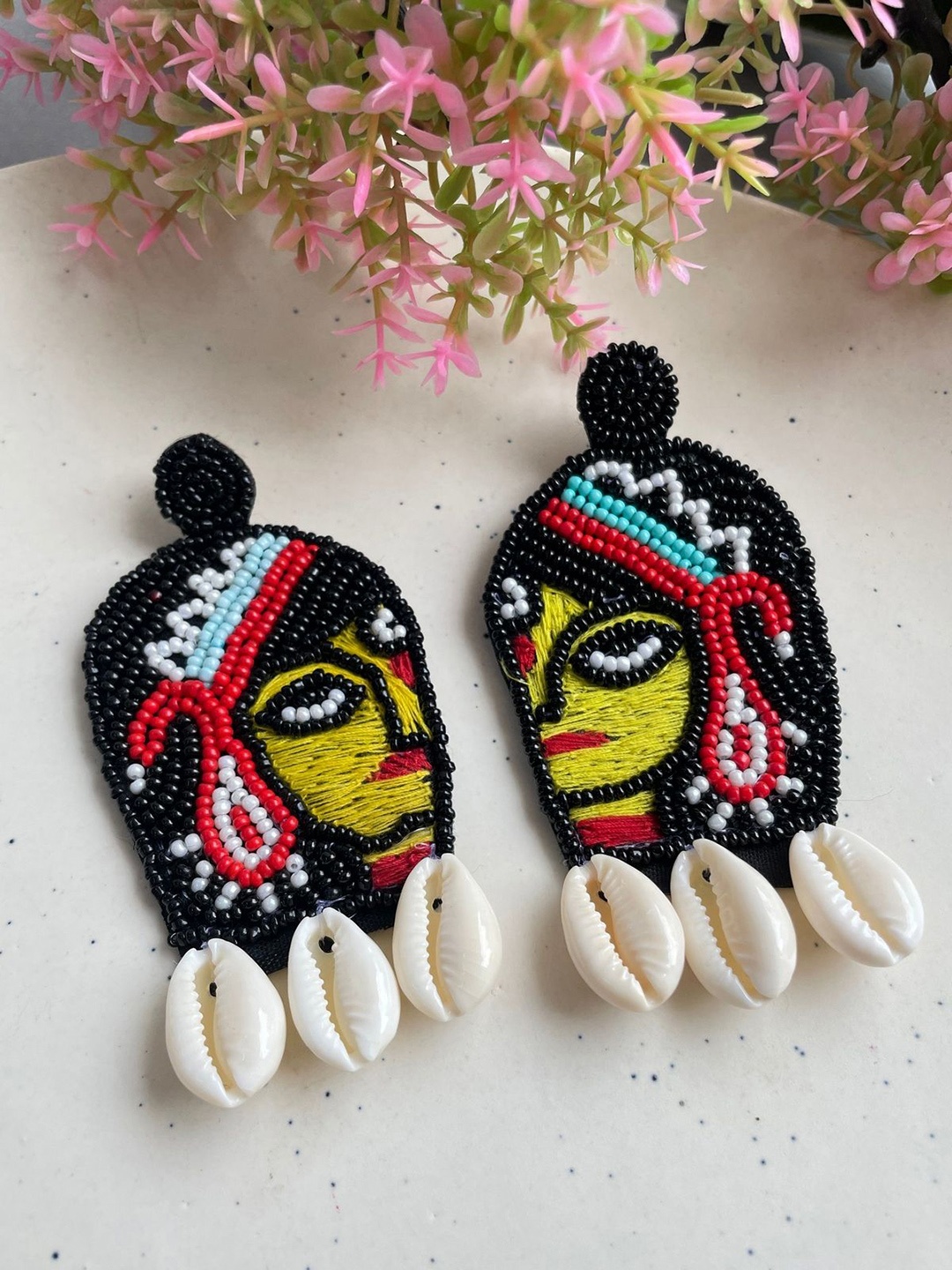 

ISHKAARA Positive Vibe Beaded Contemporary Drop Earrings, Black