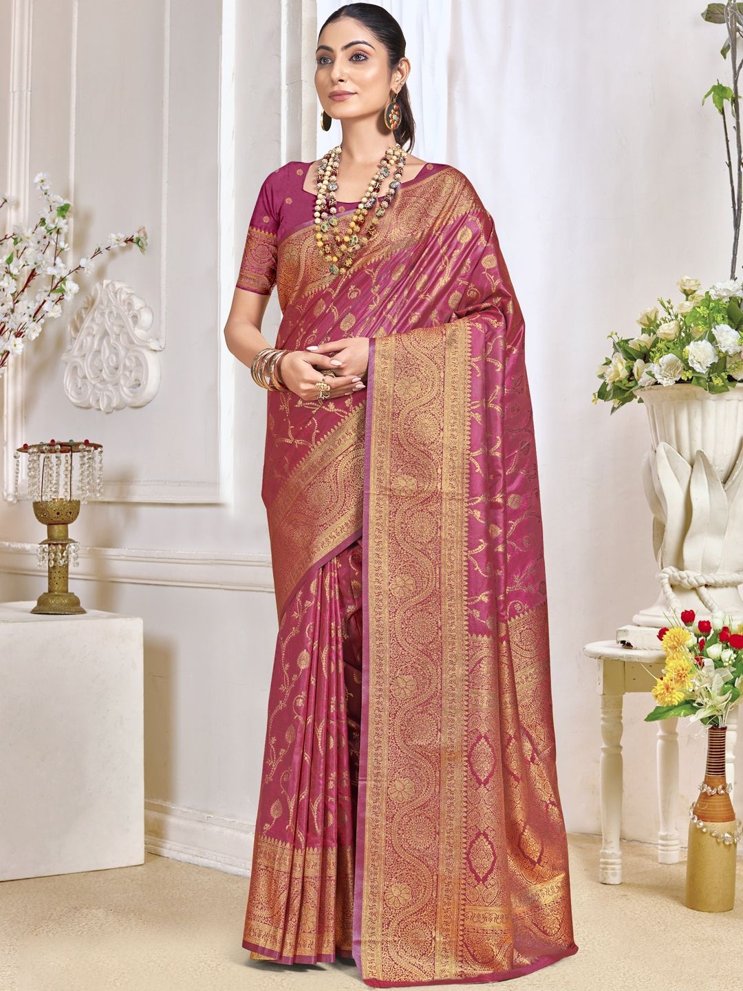 

SANGAM PRINTS Woven Design Zari Silk Blend Tussar Saree, Pink