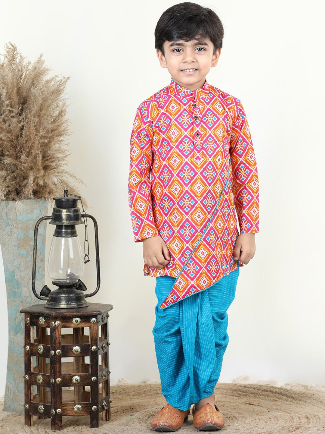 

Here&Now X Kinder Kids Boys Geometric Printed Regular Pure Cotton Kurta With Dhoti Pant, Red