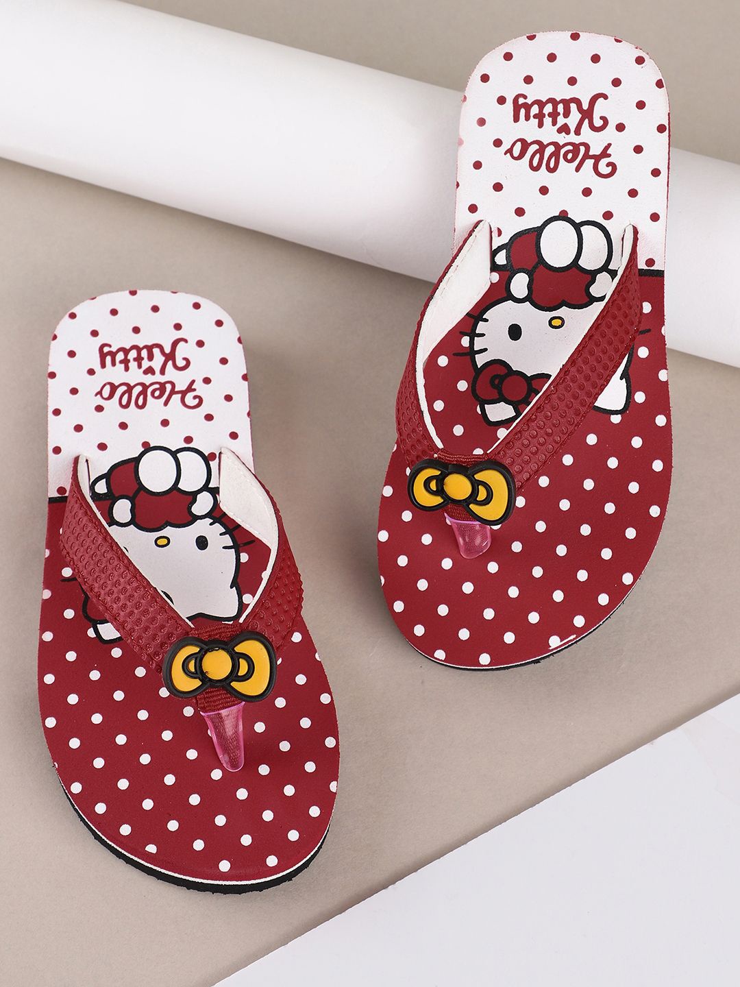 

Kids Ville Girls Hello Kitty Printed Thong Flip Flops, Red
