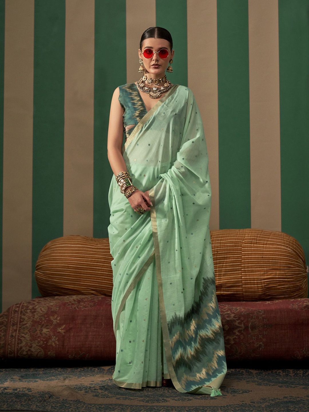 

elora Woven Design Zari Saree, Sea green