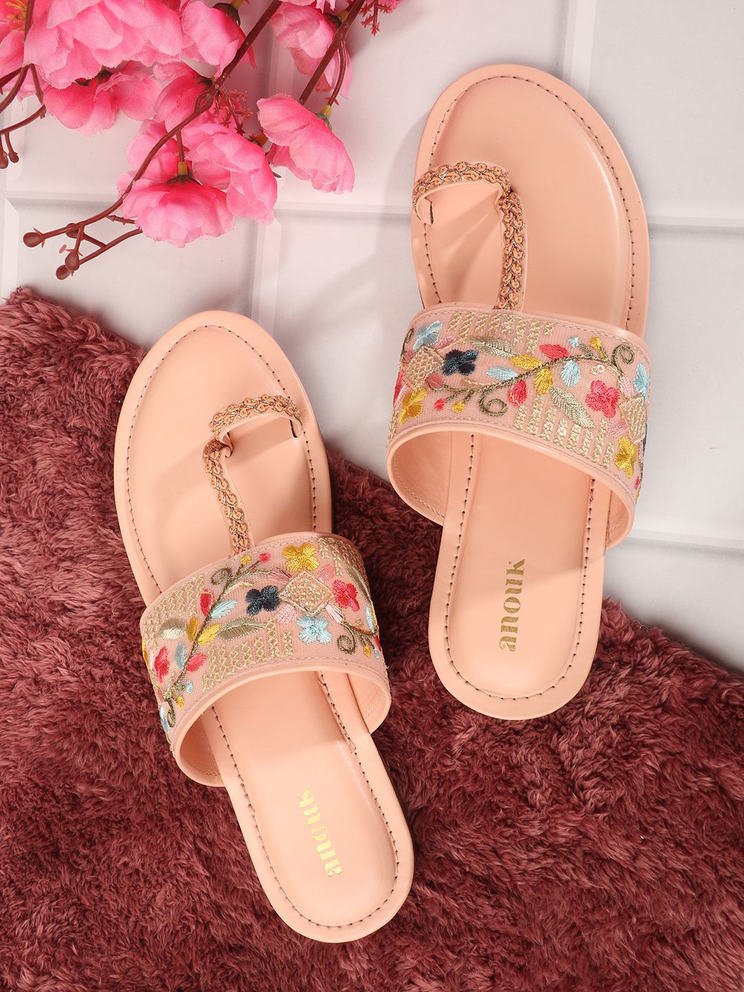 

Anouk Women Ethnic One Toe Flats with Embroidered Details, Peach