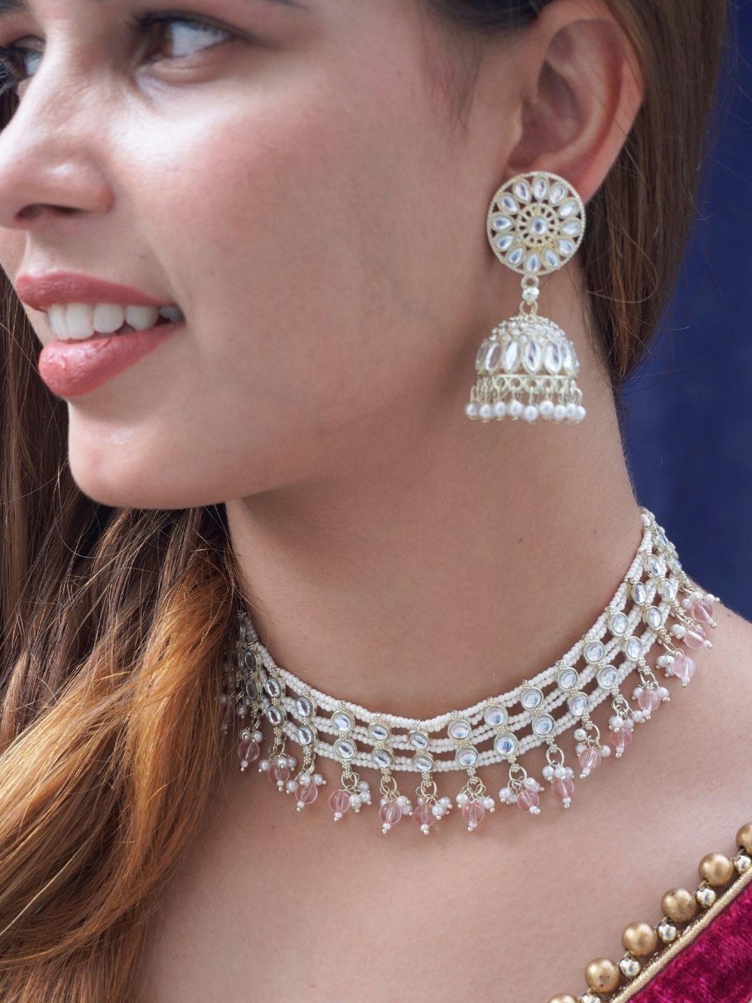 

Niscka Gold-Plated Kundan Stone Studded & Beaded Jewellery Set