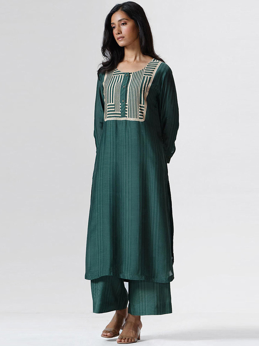 

Ganga Printed Round Neck Ethnic Tunic With Palazzos, Green