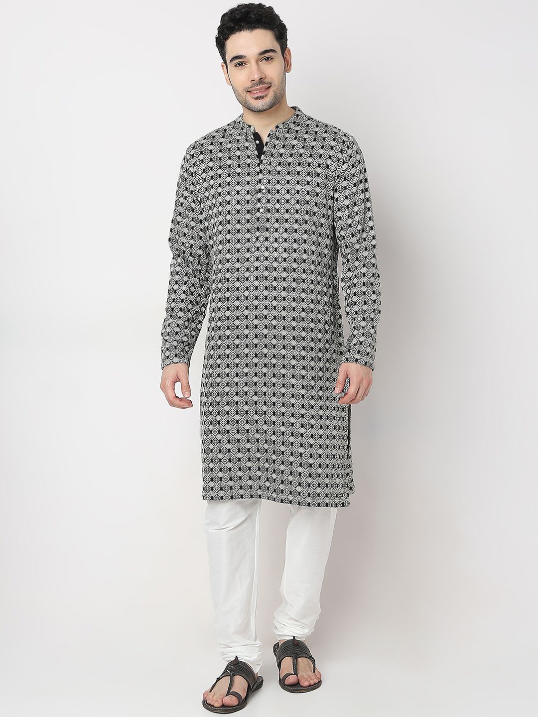 

Ethnicity Men Geometric Printed Thread Work Pathani Kurta, Black