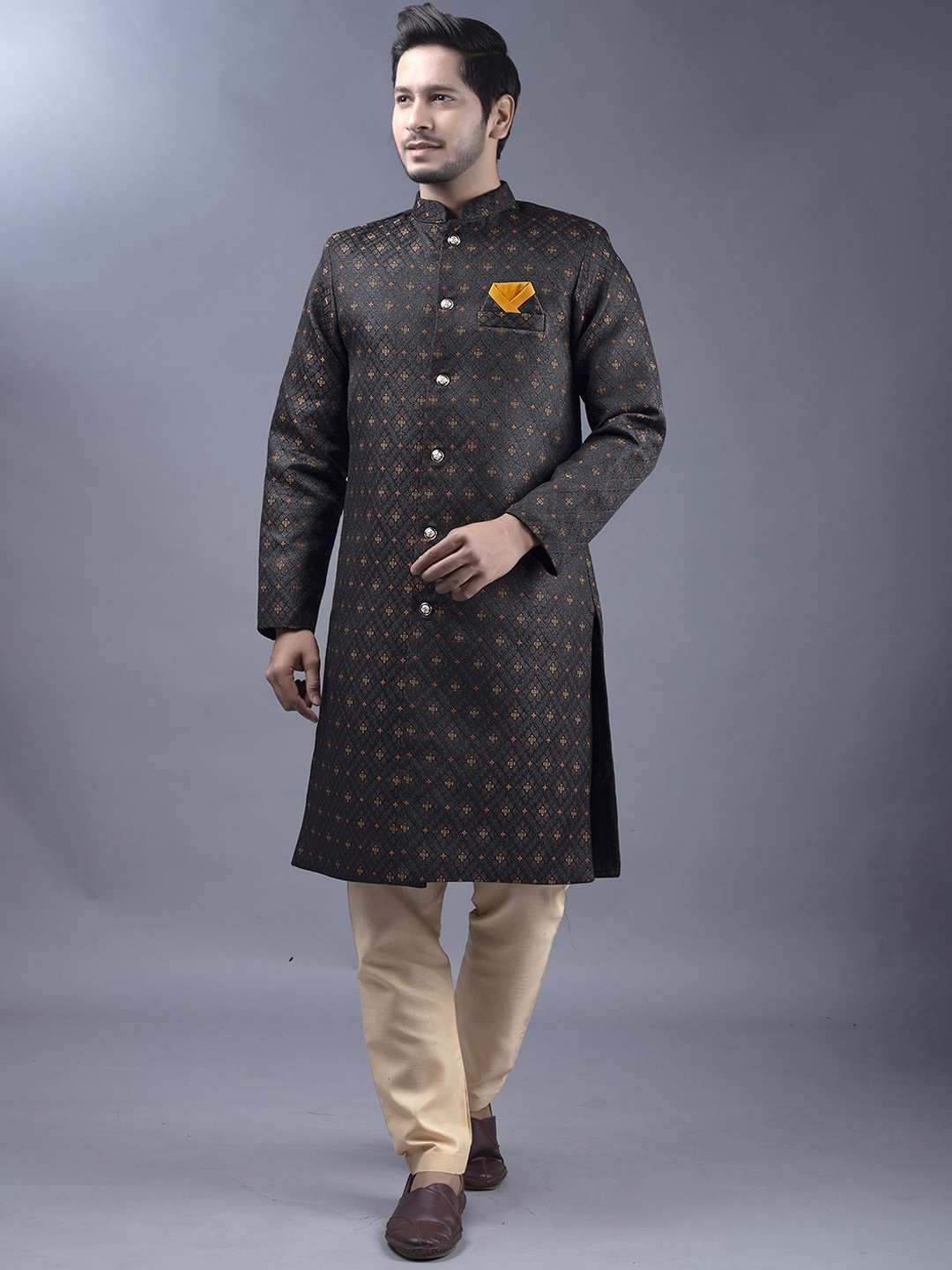 

Xepon Geometric Woven Design Straight Kurta with Pyjamas, Beige