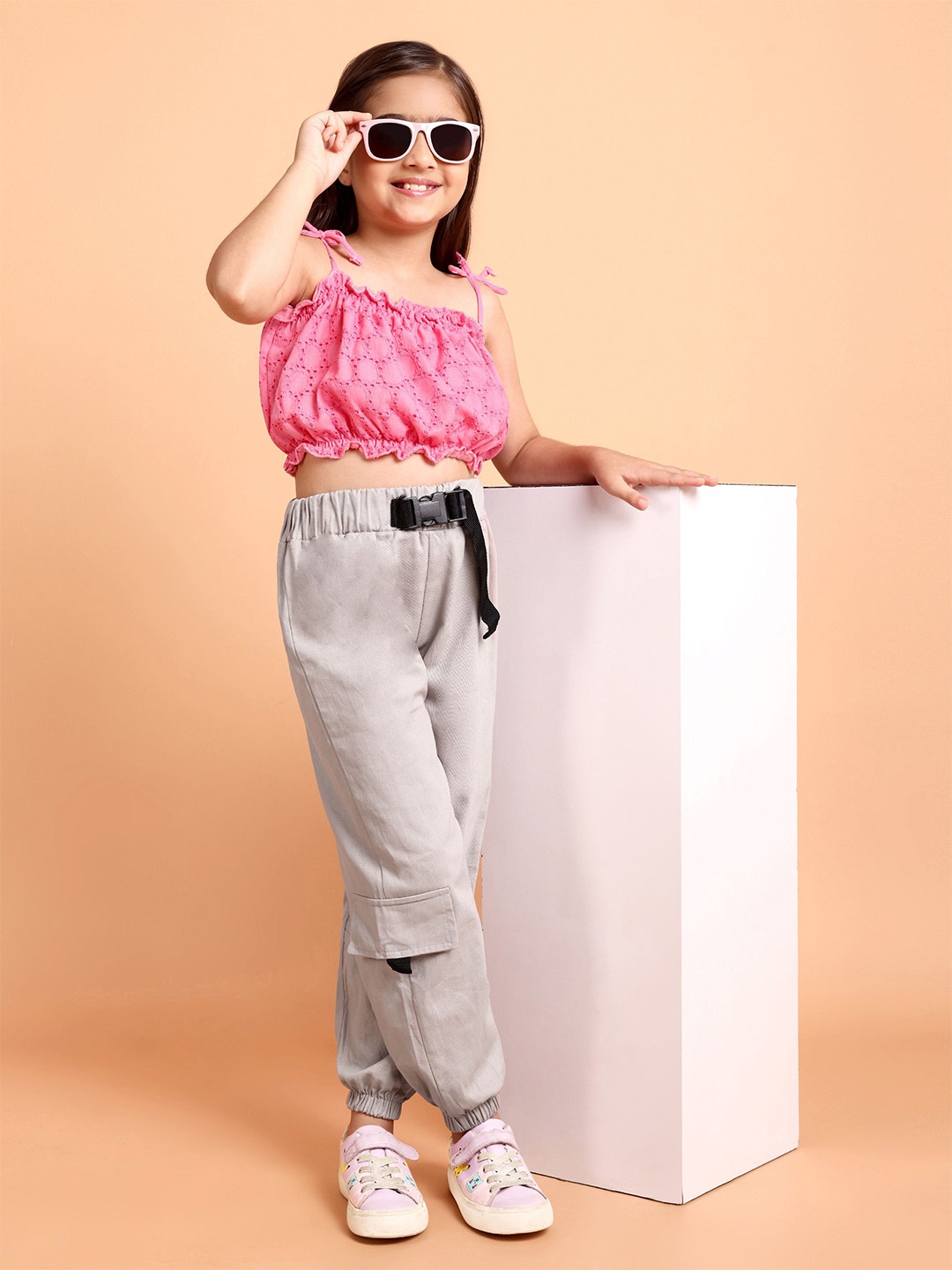 

HERE&NOW Girls Shoulder Straps Sleeveless Pure Cotton Schiffli Top with Cargo Pants, Pink