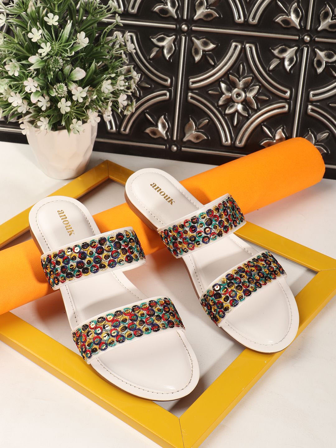 

Anouk Women Embellished Ethnic Open Toe Flats, White