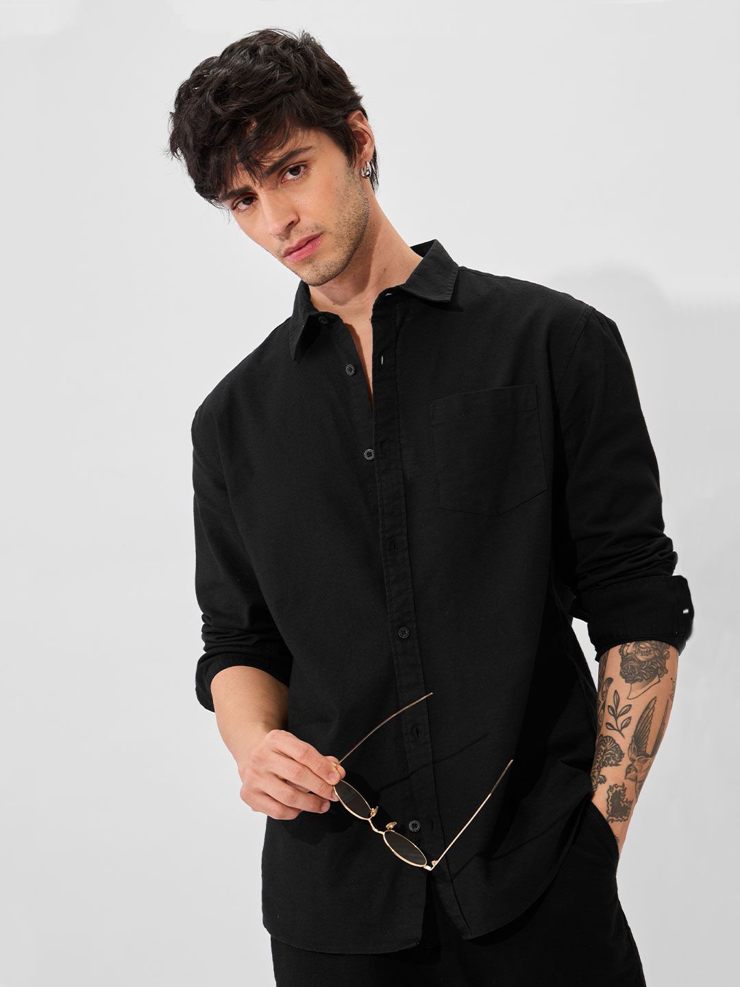 

The Souled Store Men Spread Collar Solid Cotton Casual Shirt, Black