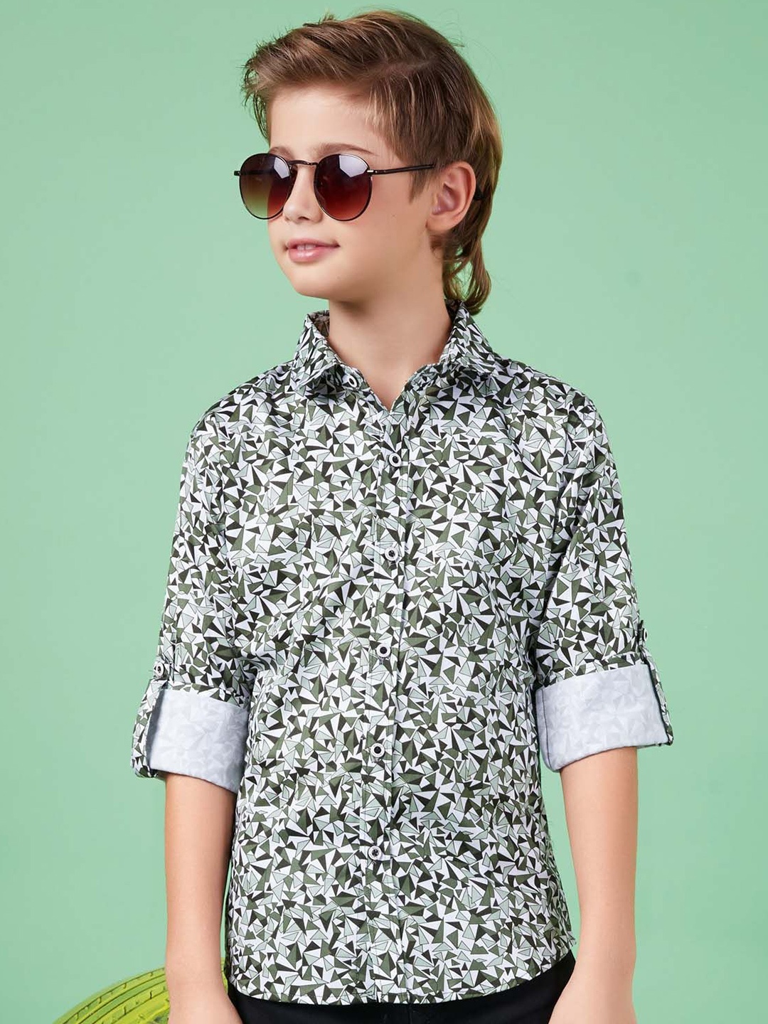 

MashUp Boys Classic Spread Collar Geometric Printed Cotton Casual Shirt, Olive