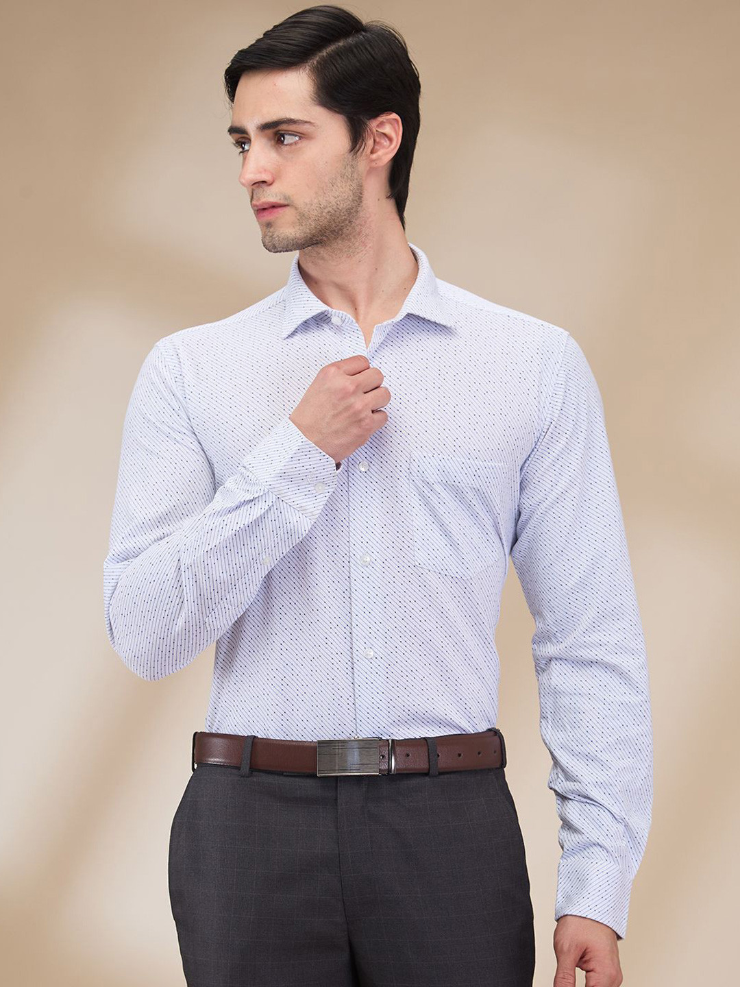 

Park Avenue Men Cutaway Collar Micro Ditsy Printed Cotton Slim Fit Formal Shirt, Blue