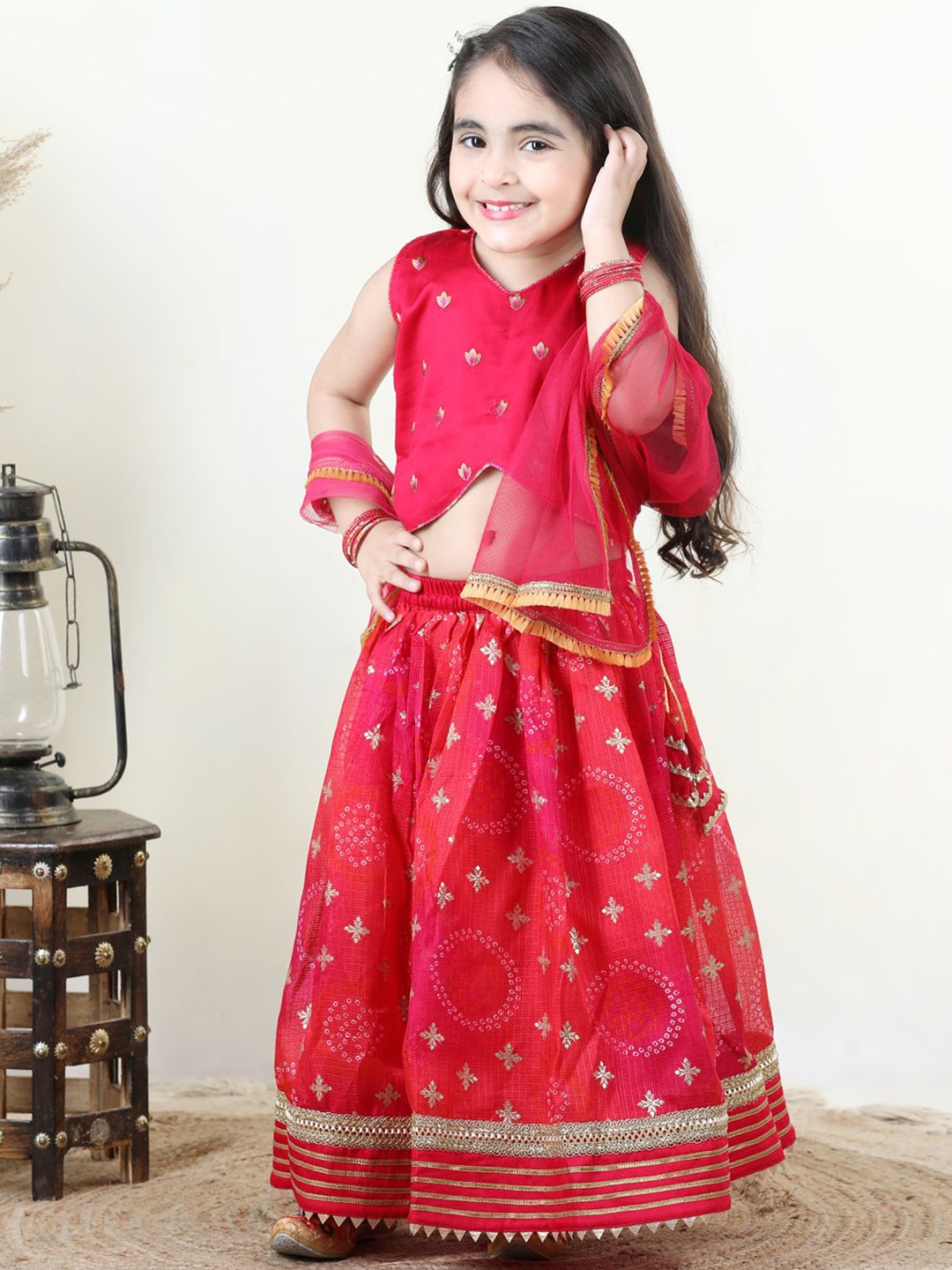 

Here&Now X Kinder Kids Girls Printed Ready to Wear Lehenga & Blouse With Dupatta, Pink