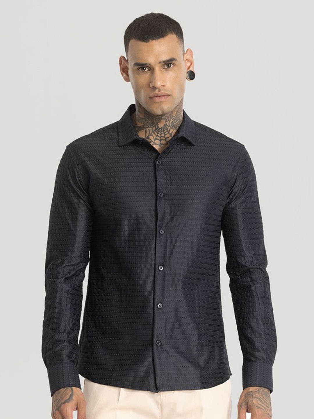 

Snitch Men Smart Spread Collar Textured Slim Fit Casual Shirt, Charcoal