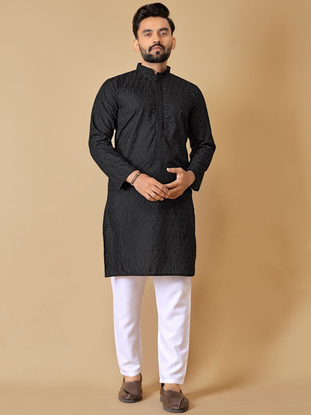 

Zurika Fashion Men Chikankari Embroidered Straight Kurta, Black