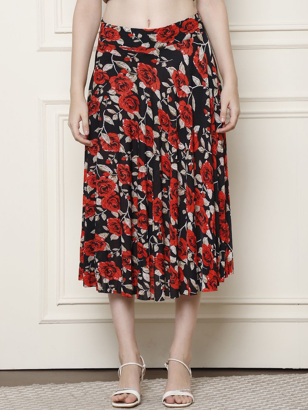 

GRACIT Floral Printed Knee Length Flared Skirt With Attached Shorts, Black