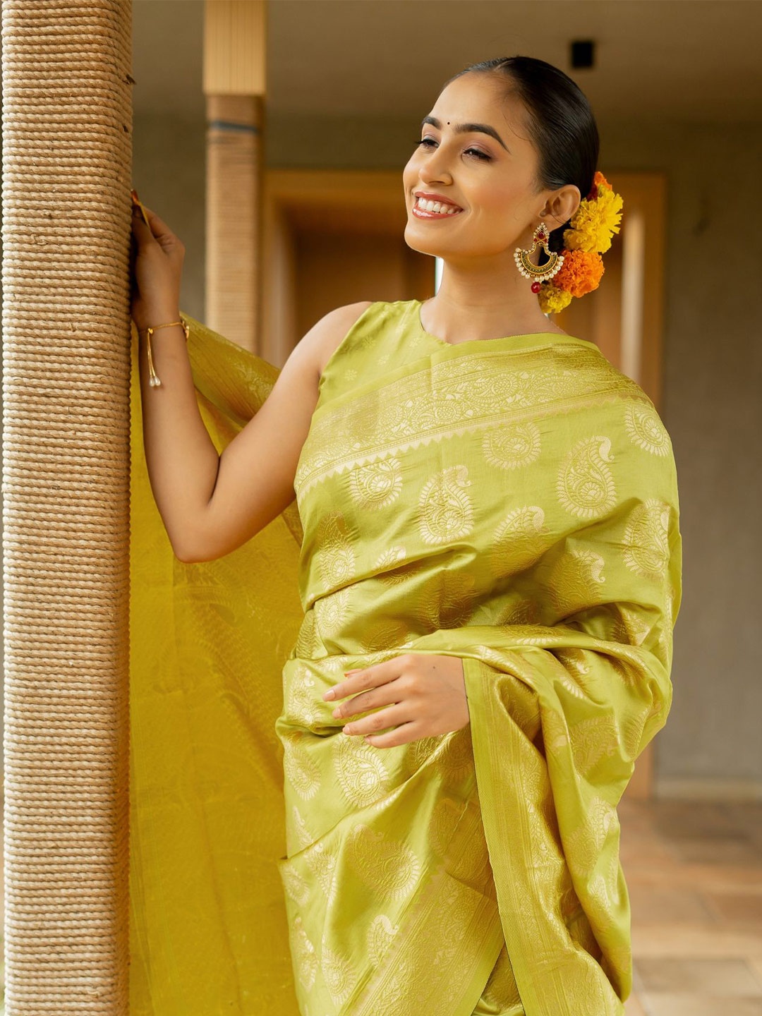 

Subham Woven Design Zari Banarasi Saree, Lime green