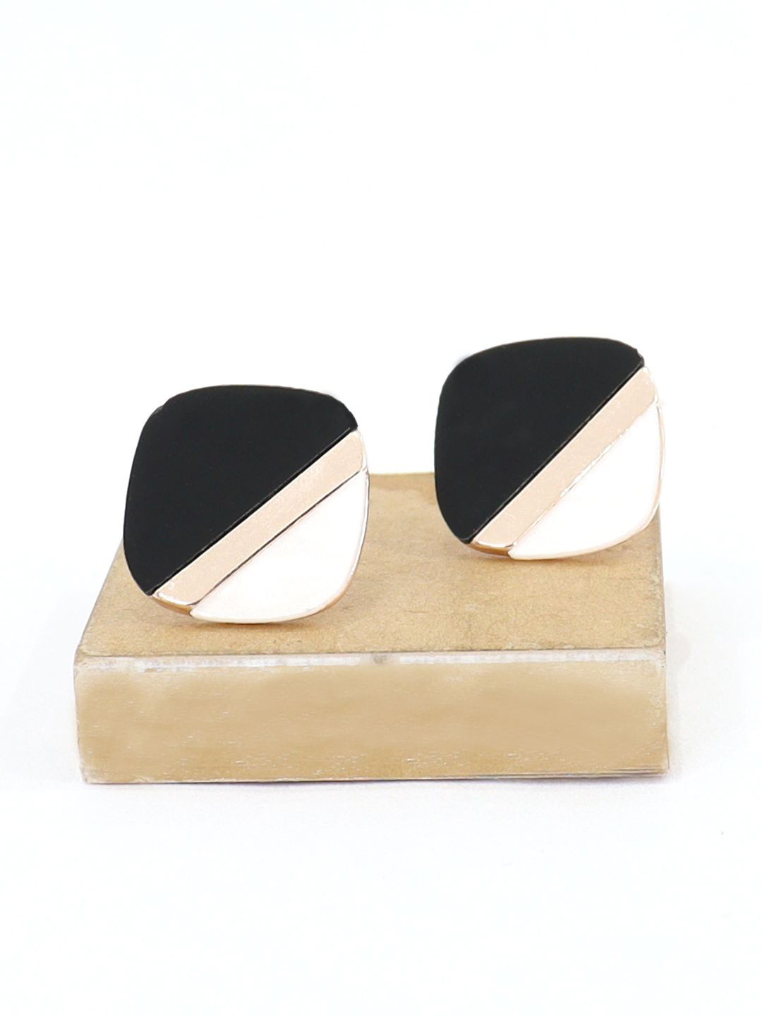 

KRENOZ Stainless Steel Square Shaped Studs, Gold