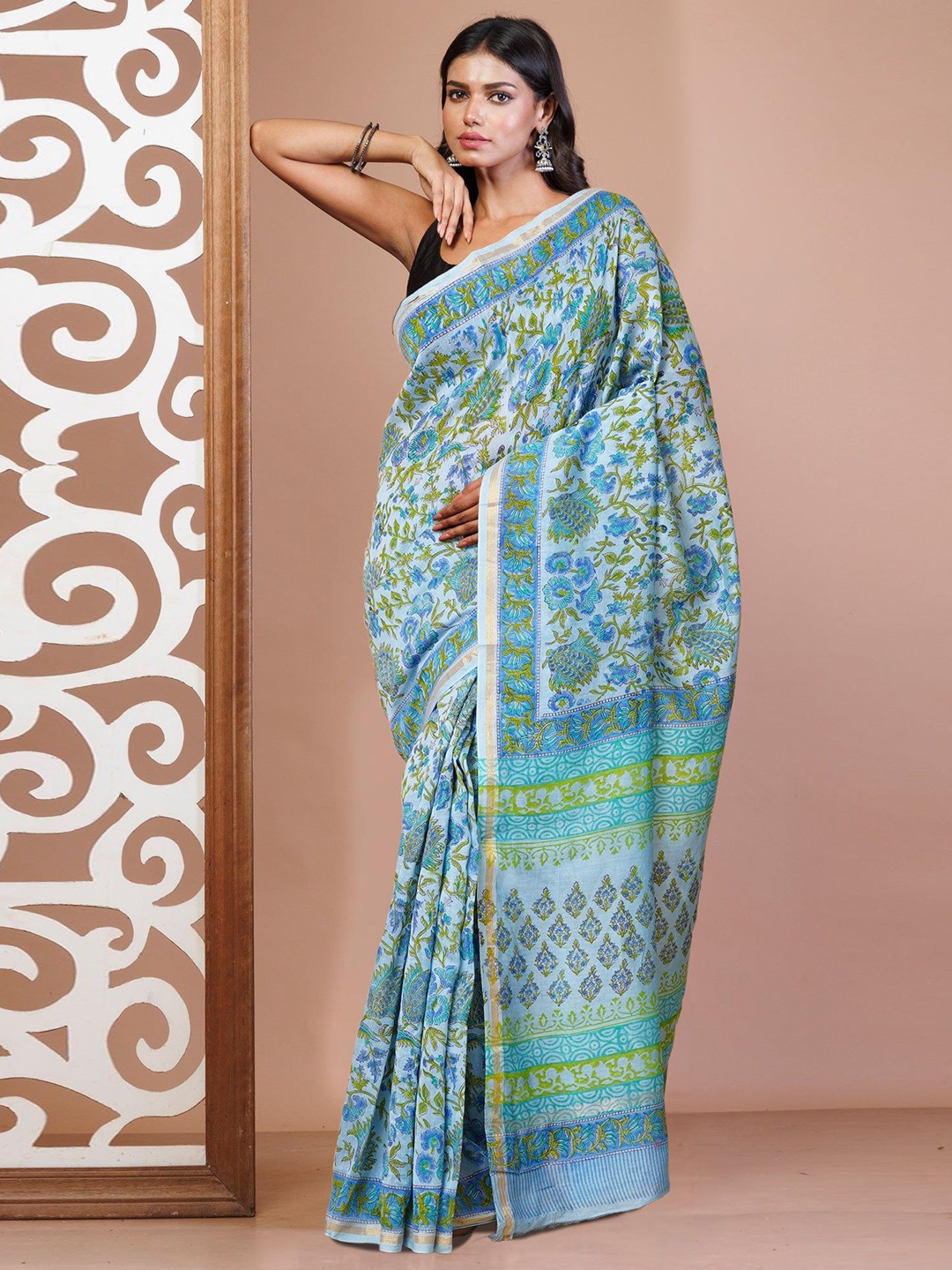 

Unnati Silks Floral Zari Handloom Chanderi Saree, Blue