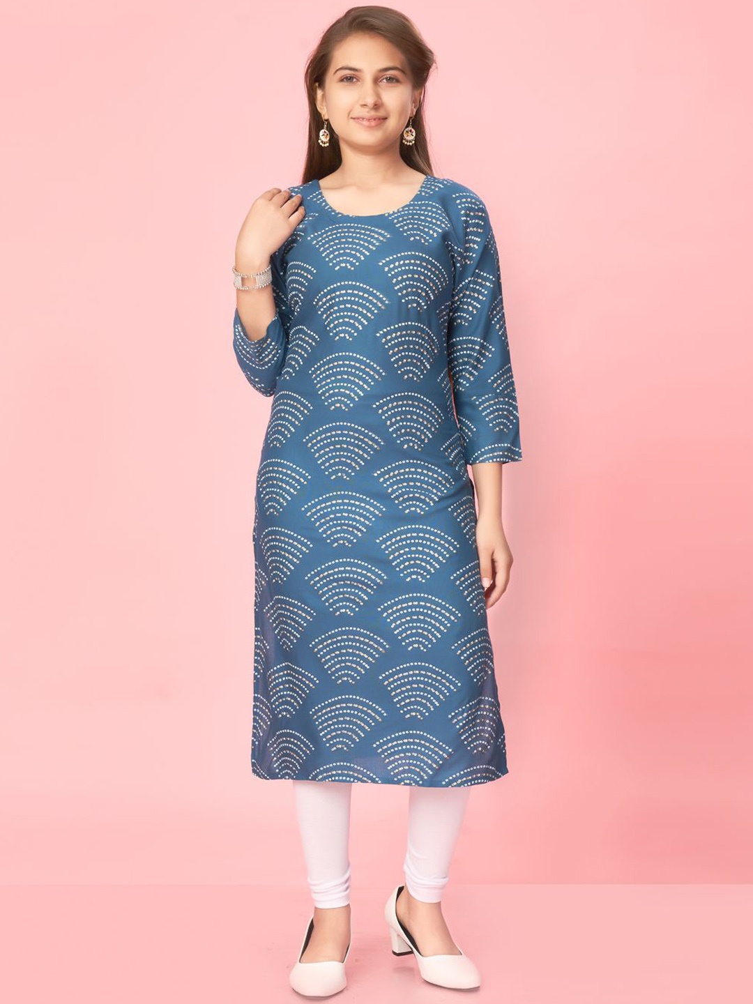 

BAESD Girls Cotton Round Neck Geometric Kurta, Blue