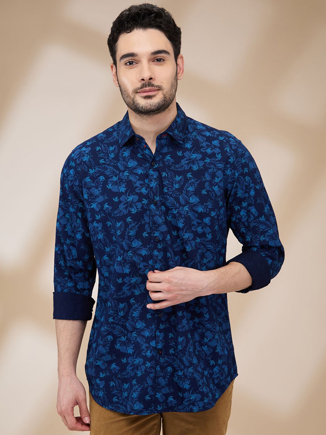

Raymond Men Spread Collar Floral Printed Cotton Casual Shirt, Navy blue
