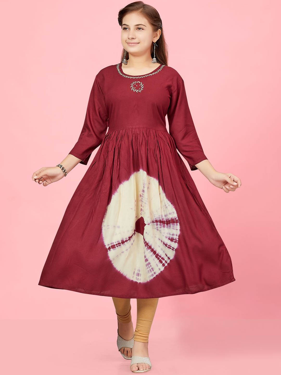 

BAESD Girls Embroidered Keyhole Neck Flared Sleeves Anarkali Kurta, Maroon