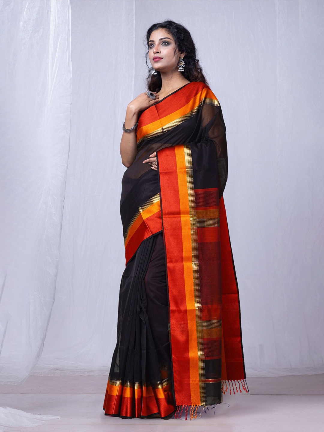 

Unnati Silks Handloom Maheshwari Saree, Black