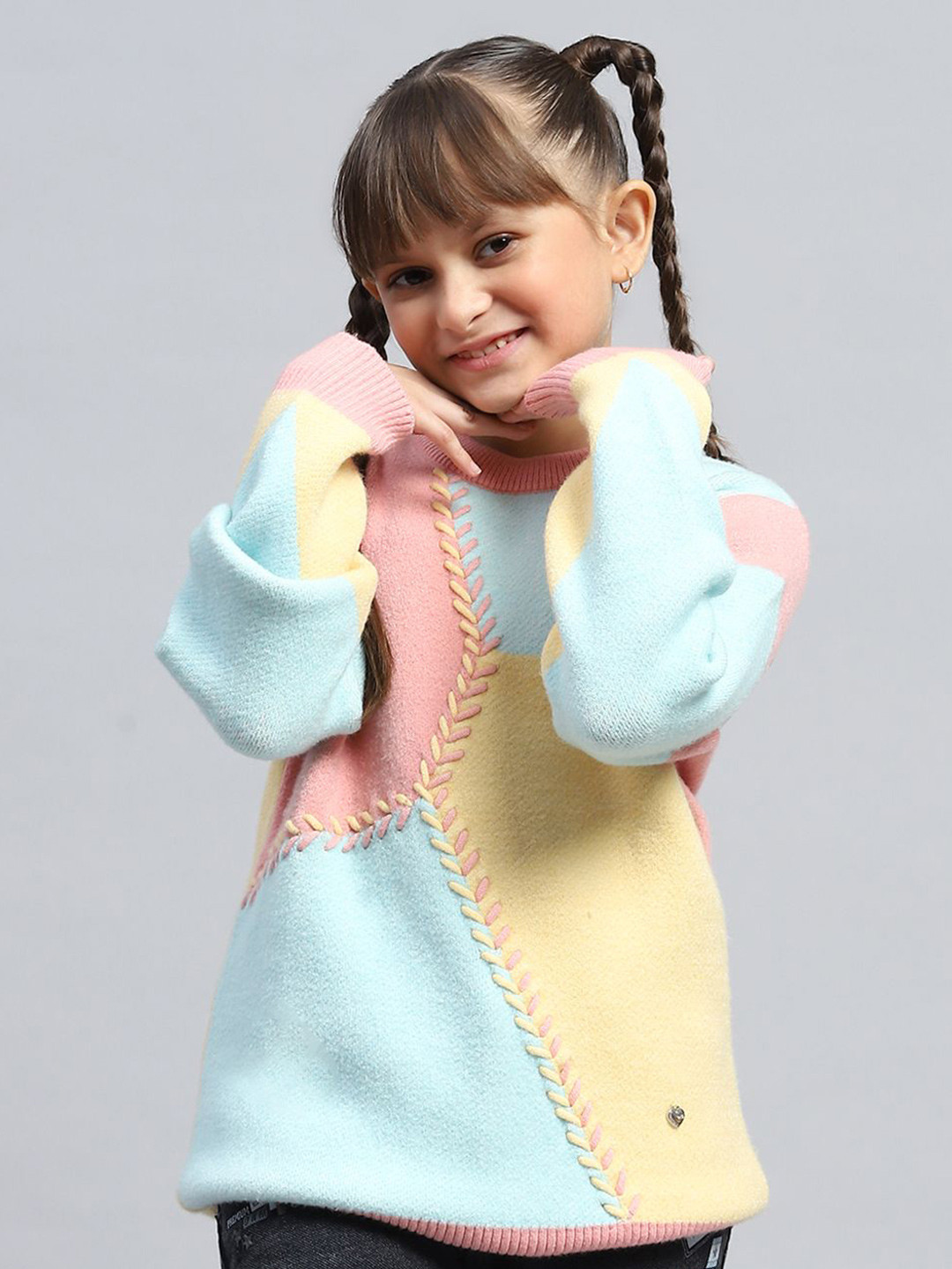 

Monte Carlo Girls Colourblocked Woollen Pullover with Embroidered Detail, Blue