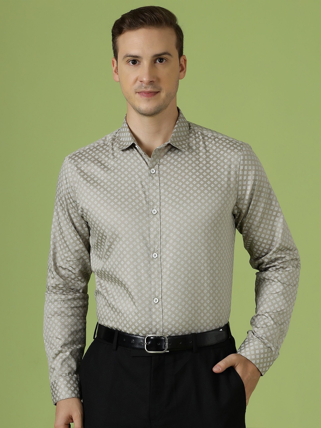 

Gavin Paris Men Relaxed Spread Collar Polka Dots Printed Cotton Semiformal Shirt, Olive
