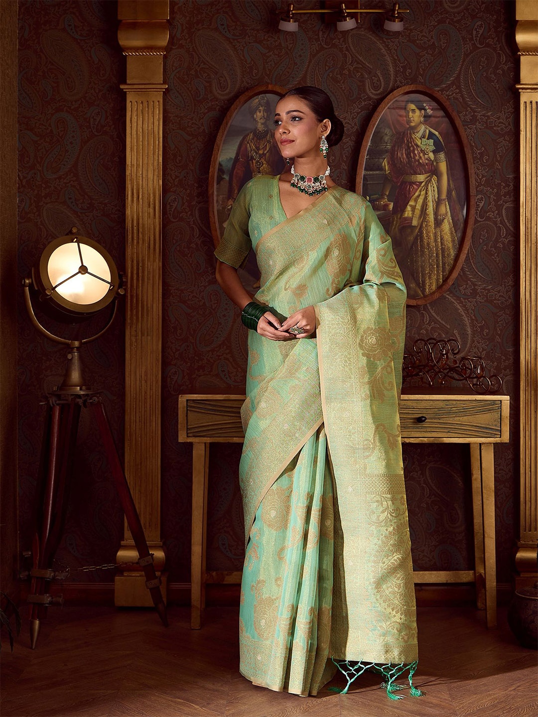 

Dori Woven Design Tissue Banarasi Saree, Green