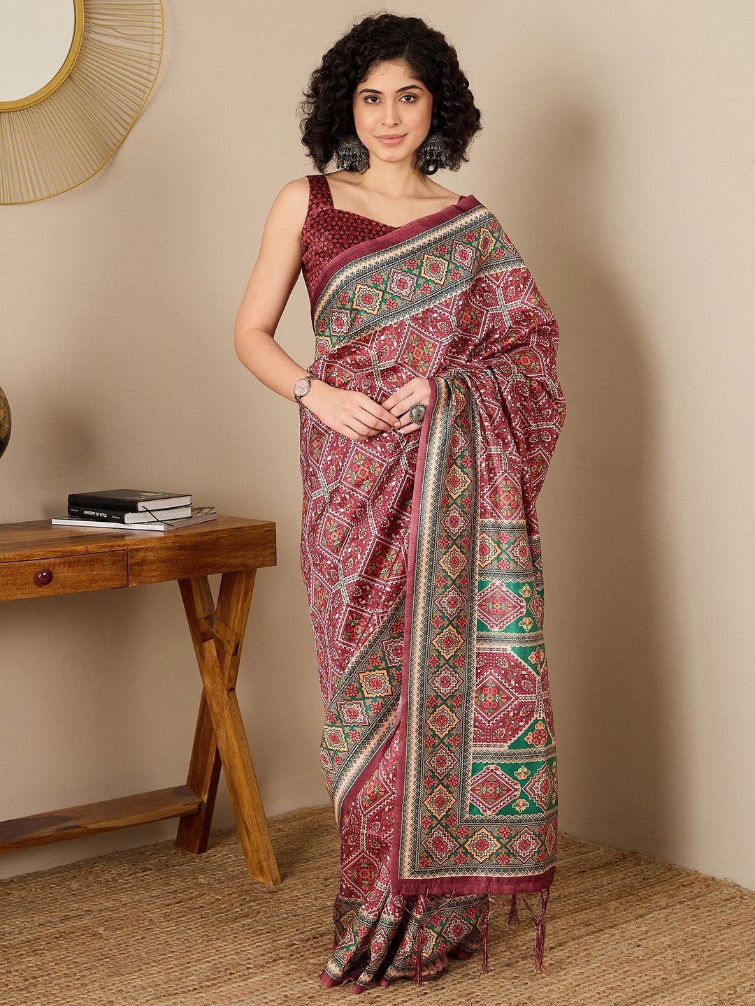 

KALINI Ethnic Motifs Printed Patola Saree With Blouse Piece, Brown