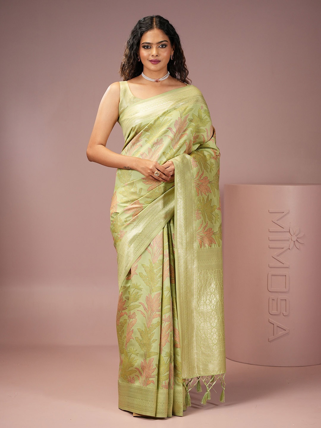 

MIMOSA Woven Design Floral Zari Banarasi Saree, Lime green
