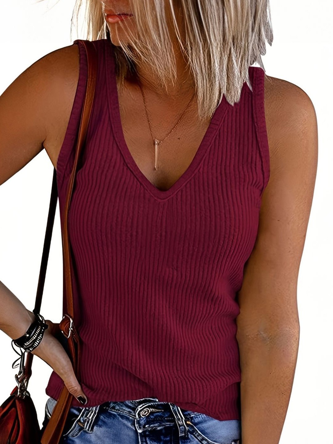 

StyleCast Women Solid V-Neck Top, Maroon