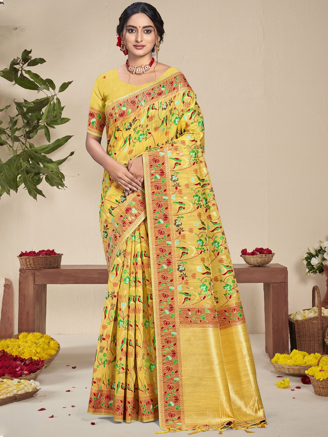 

SANGAM PRINTS Woven Design Zari Tussar Saree, Yellow