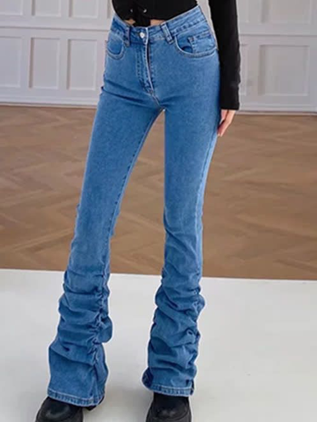 

LULU & SKY Women Women Flared High-Rise Slash Knee Jeans, Blue