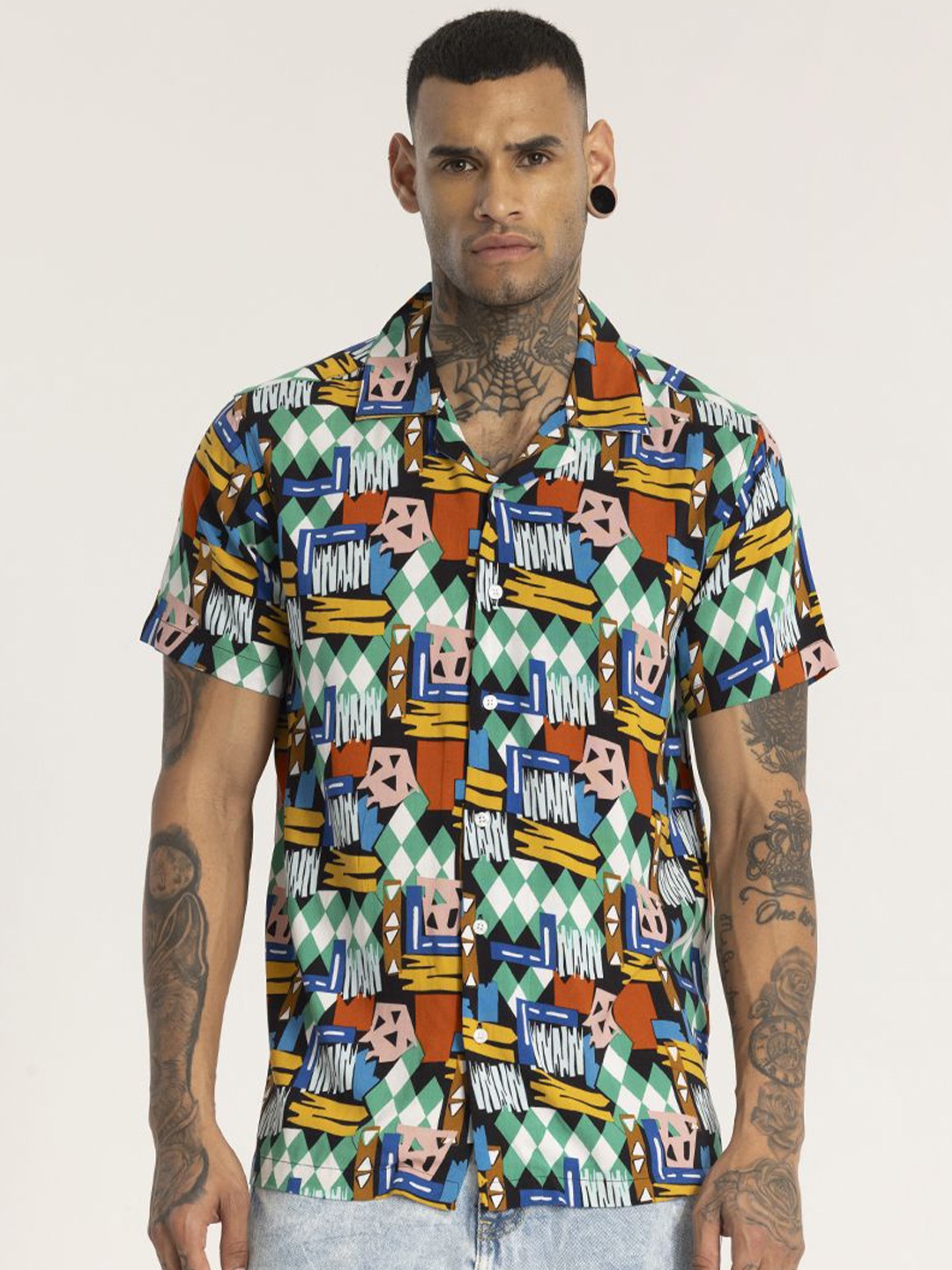 

Snitch Men Relaxed Cuban Collar Geometric Printed Boxy Casual Shirt, White