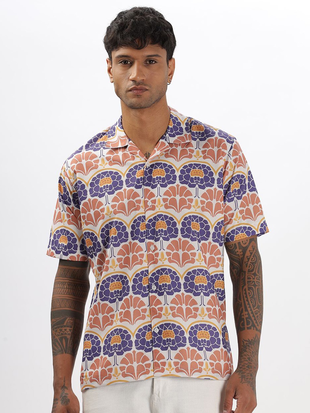 

Vestirio Men Relaxed Cuban Collar Floral Printed Casual Shirt, Cream