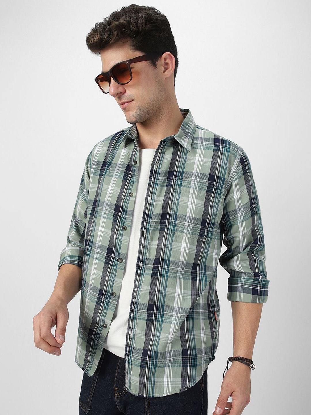 

Urbano Fashion Men Spread Collar Checked Cotton Casual Shirt, Green