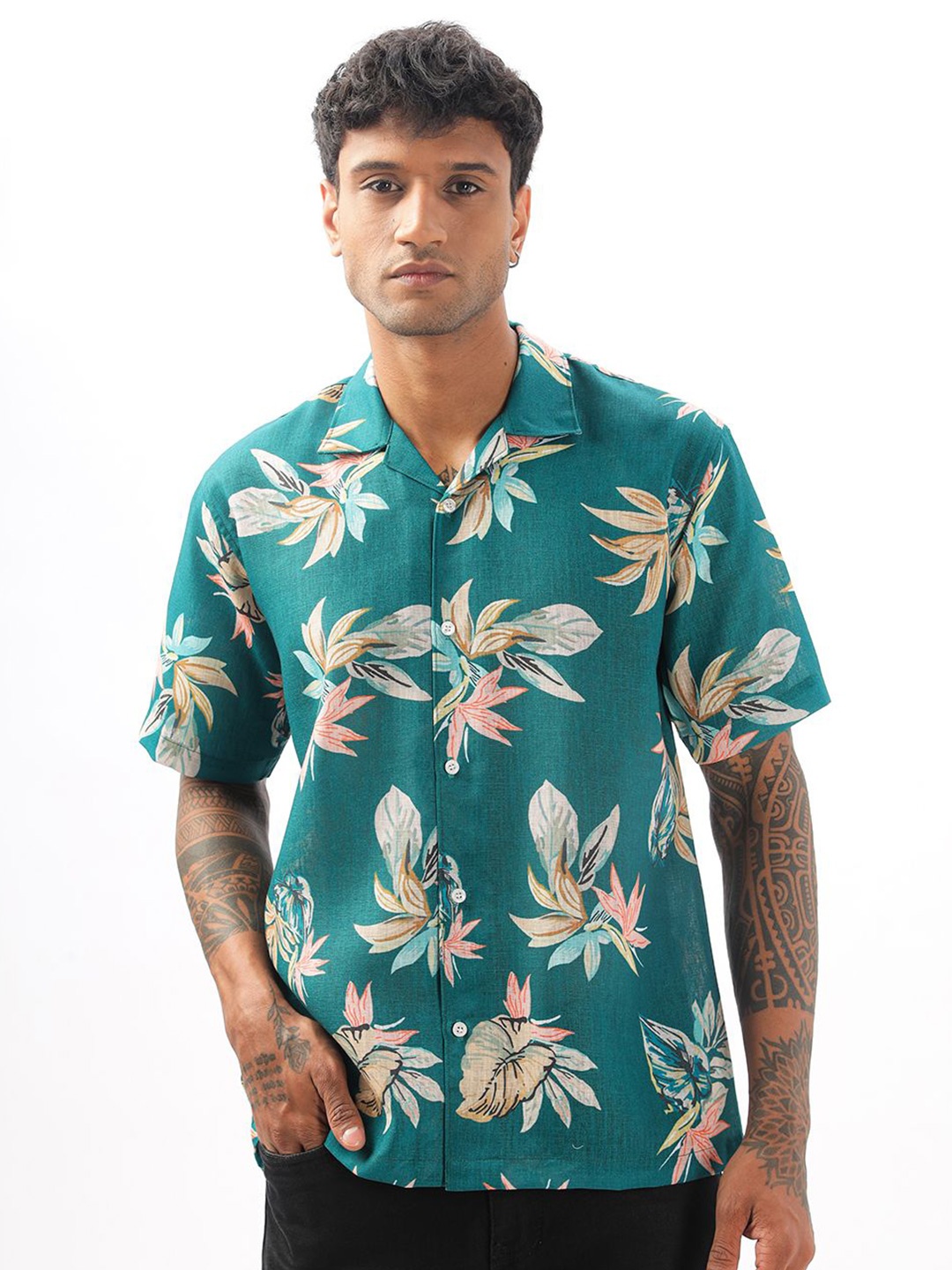 

Vestirio Men Relaxed Cuban Collar Floral Printed Linen Blend Casual Shirt, Green