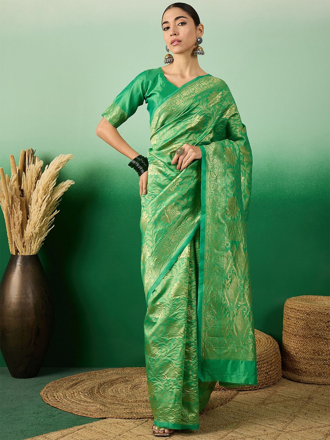 

DIVASTRI Woven Design Zari Silk Designer Banarasi Saree, Green