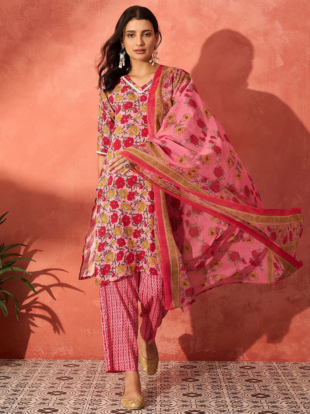 

Sangria Women Printed Straight Kurta Trouser With Dupatta, Red