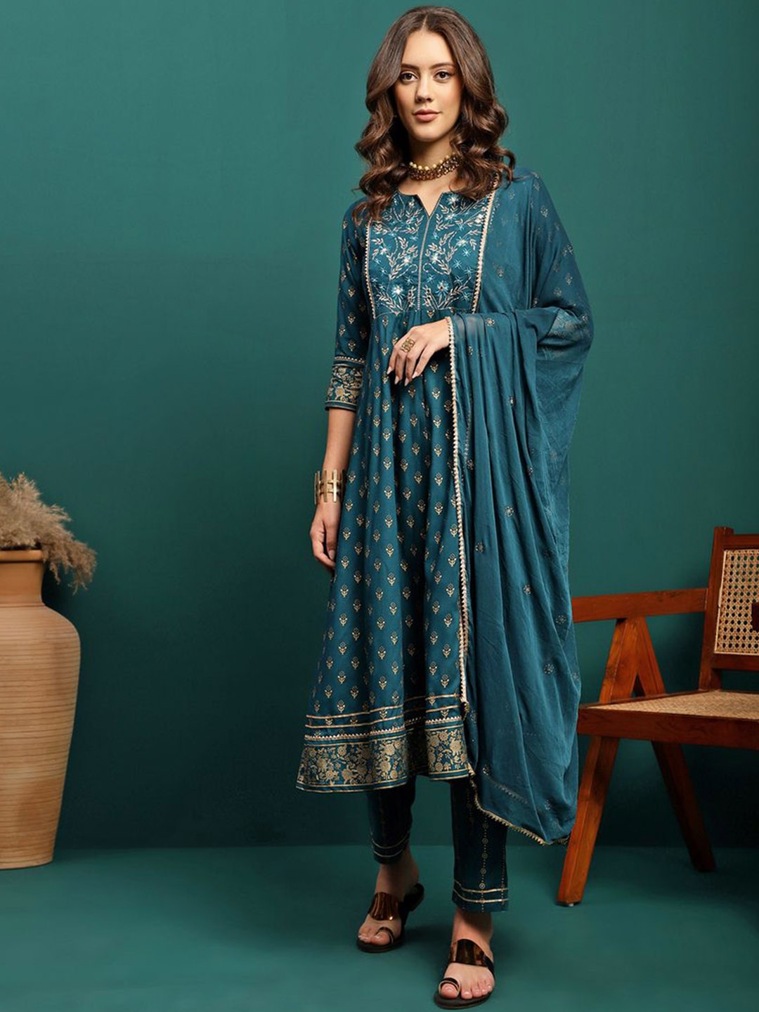 

BANDIA Women Yoke Design Zari Anarkali Kurta With Trousers & Dupatta, Teal