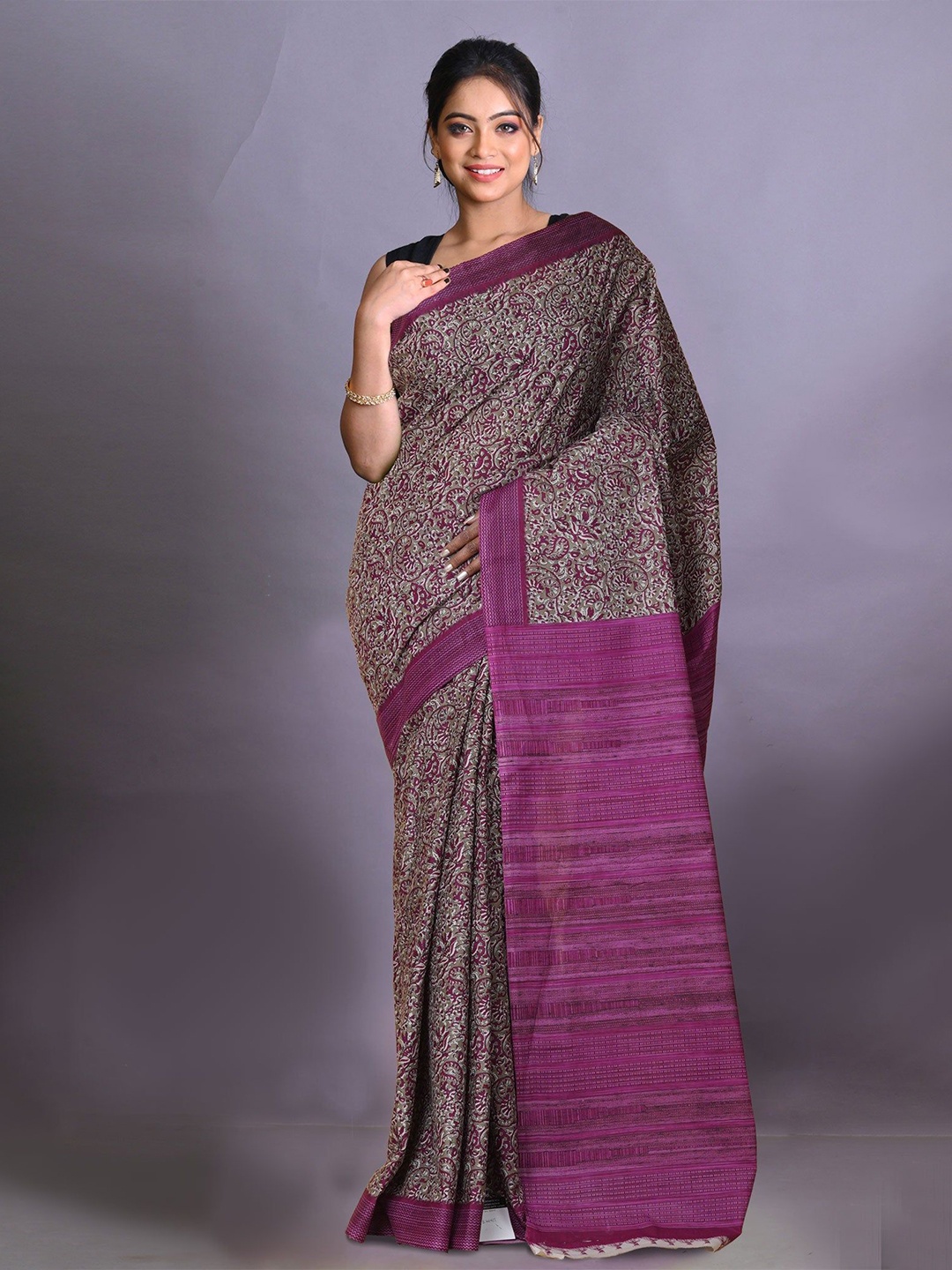 

Unnati Silks Floral Pure Cotton Handloom Block Print Saree, Brown